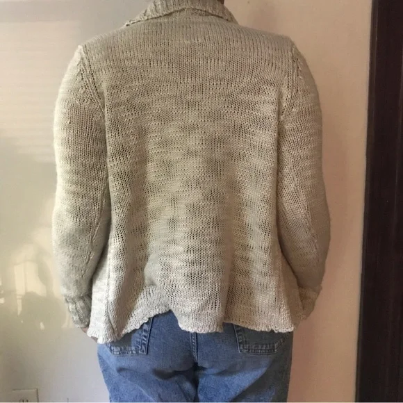 Sweater bundle of 4 - Picture 12 of 14